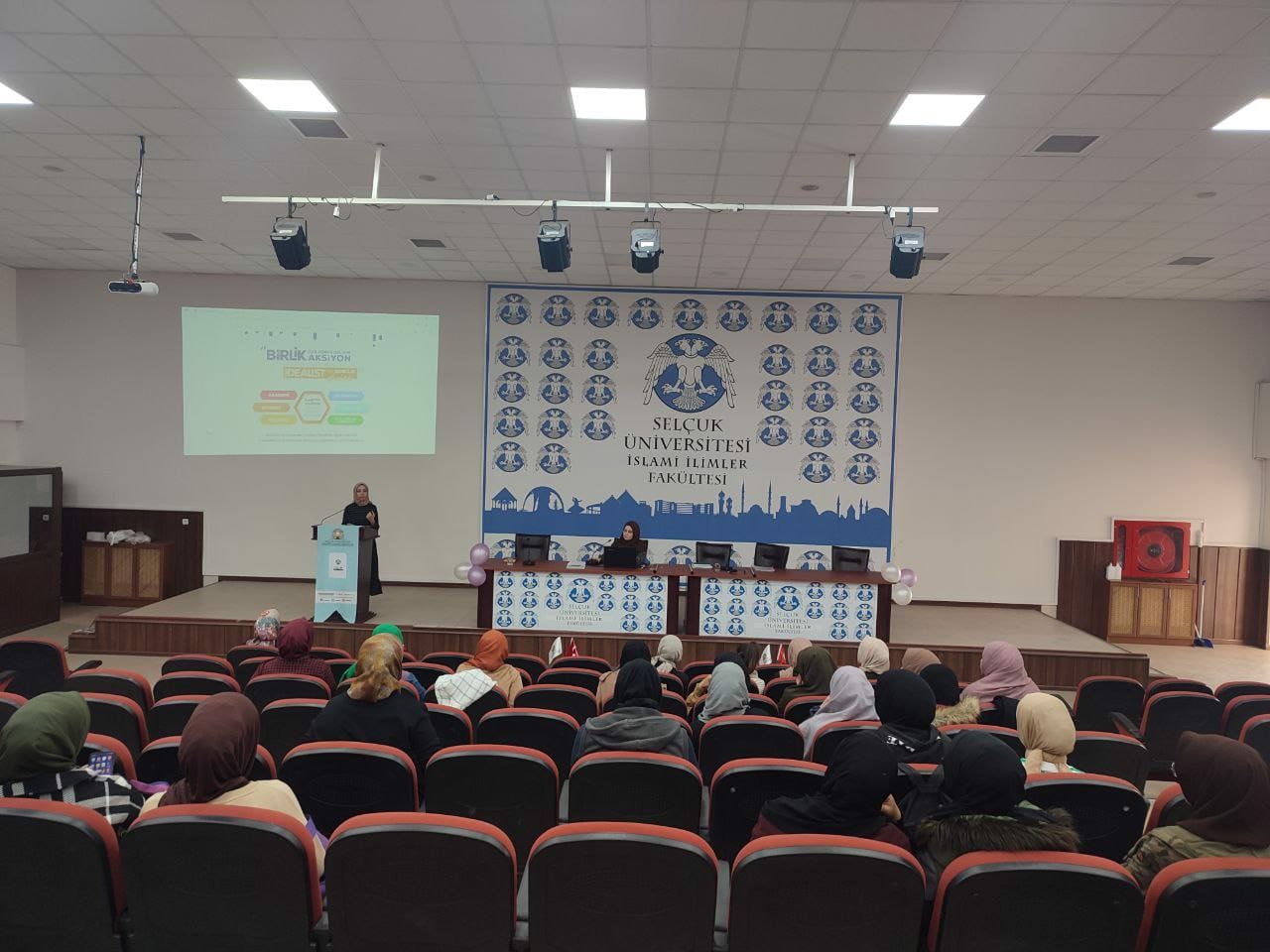 Türkiye İlahiyatlar Derneği'nden Tanışma Programı